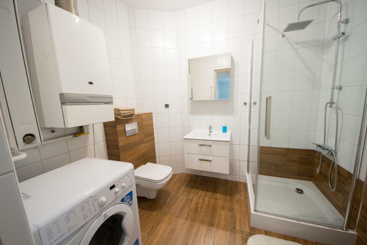 Apartament Zebcowska ออสทรุฟ วีแยลคอพพอลสกี ภายนอก รูปภาพ